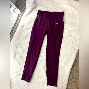 Balance V2 Seamless Leggings
Size M